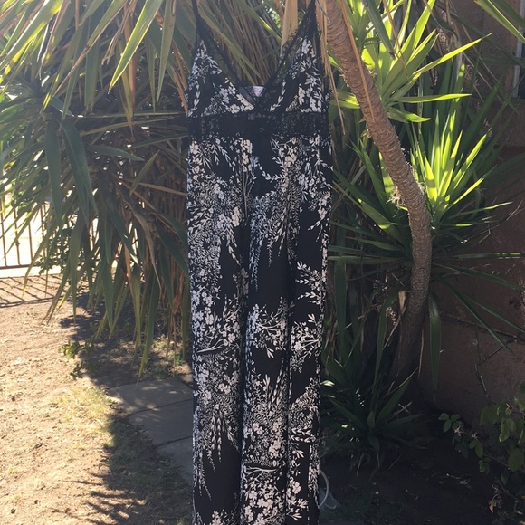 Oscar de la RentaPink Labellingerie sleepwear